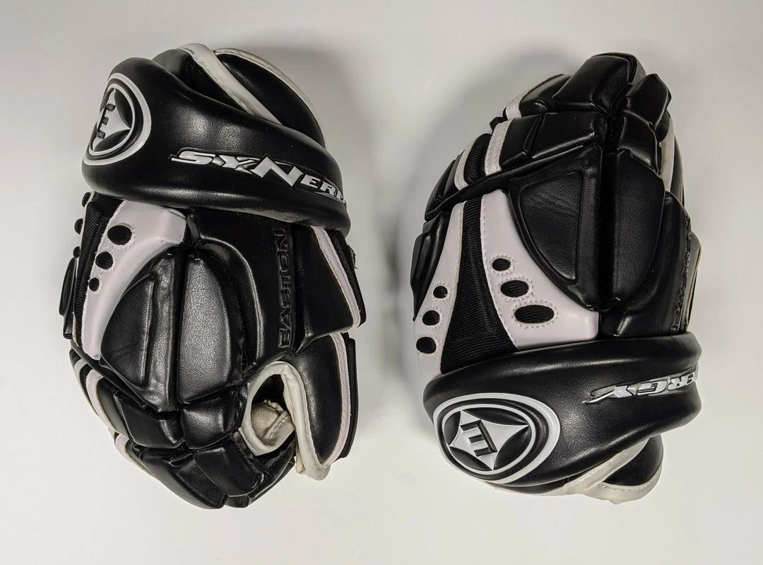 Easton Junior Synergy 700 Hockey Gloves